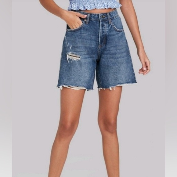 NWT Wild Fable Blue Denim Shorts with a raw hem - Picture 1 of 9